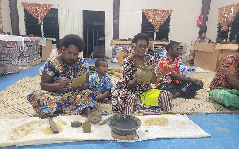Viti Levu Dorfbesuch Tradition